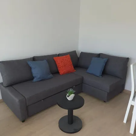 109 - Beachside Renovated 1Br Apt 5 Min From Beach Cambrils