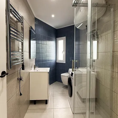 109 - Beachside Renovated 1br 5 Min From * كامبريلس